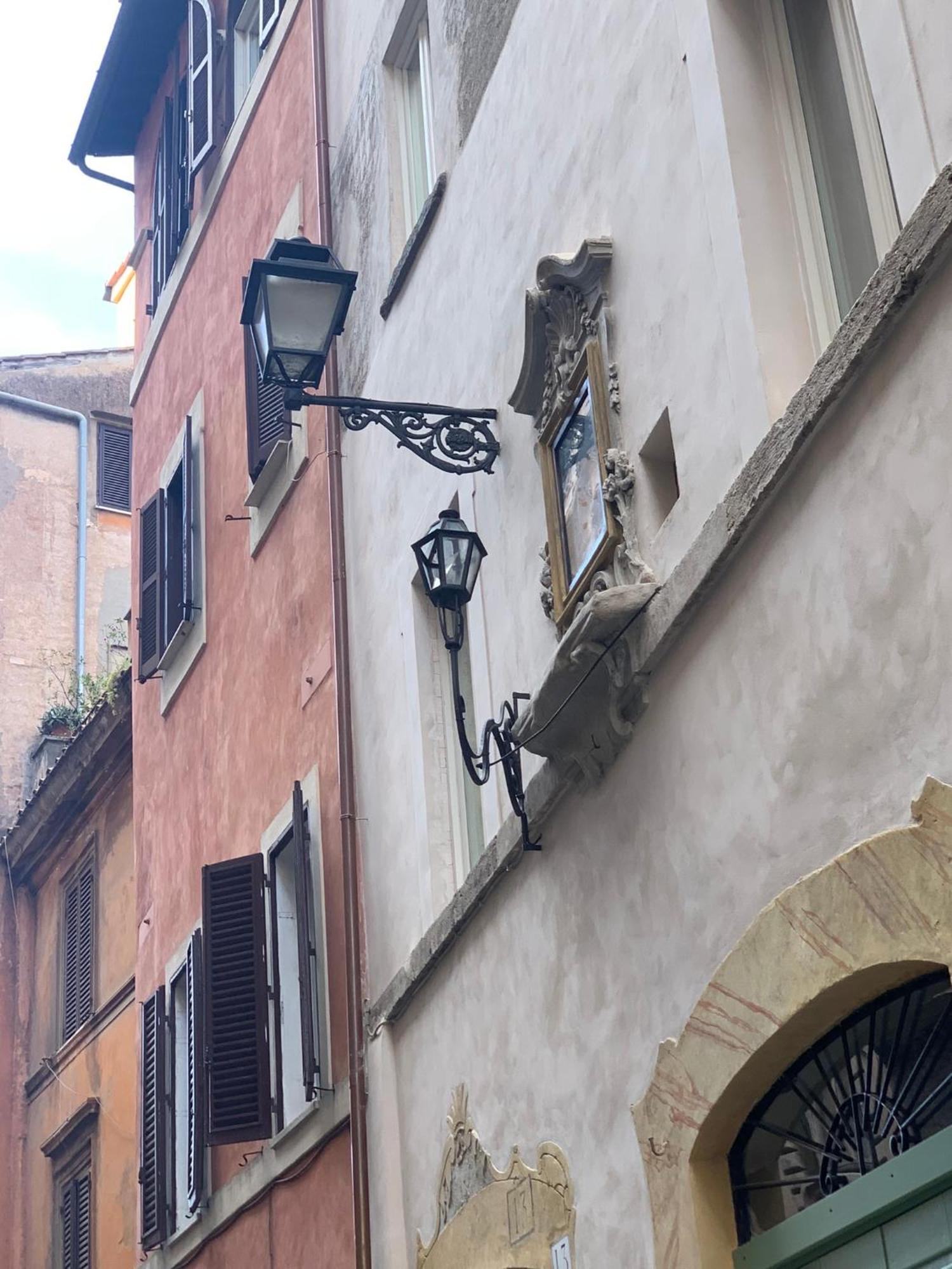 Old Monserrato In Campo De' Fiori Рим Екстериор снимка